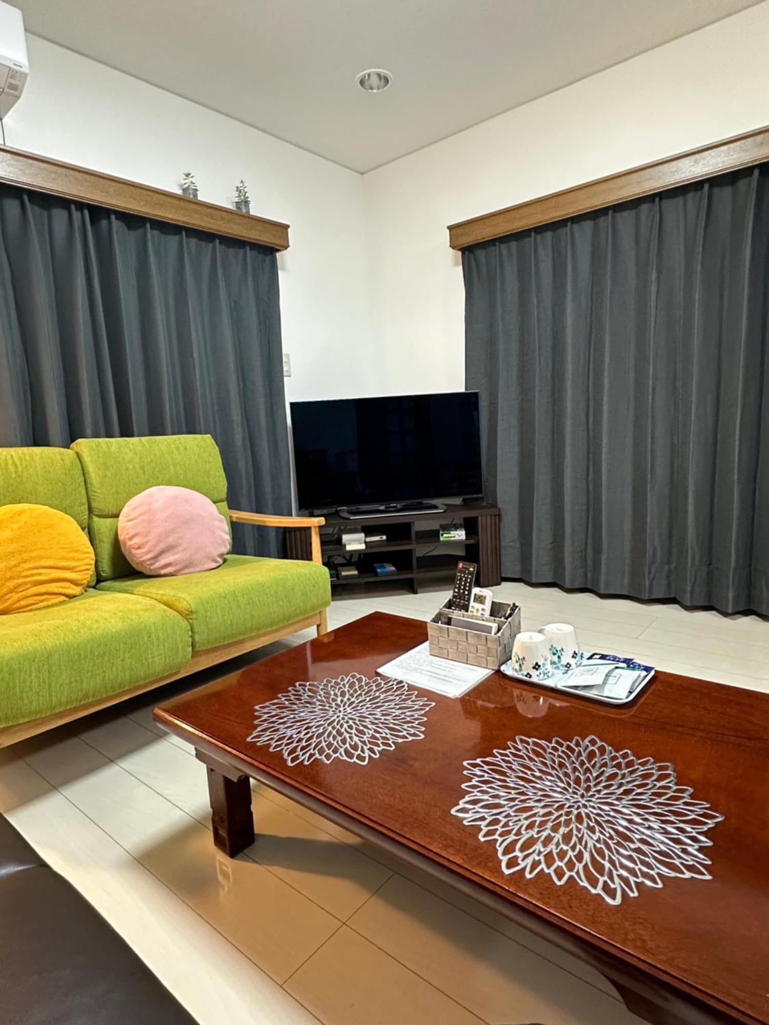 Holiday home 南箱根 熱海 貸切別荘 リゾートハウス カームスペース Resorthouse Calmspace